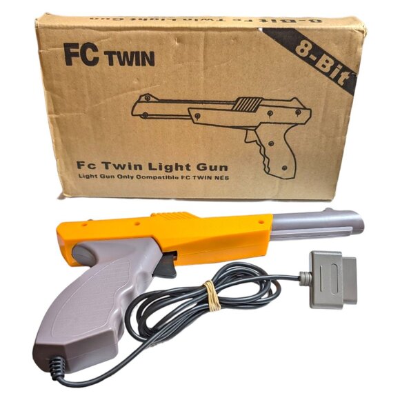 FC Twin Light Gun Only Compatible with FC Twin NES Console - Picture 1 of 10